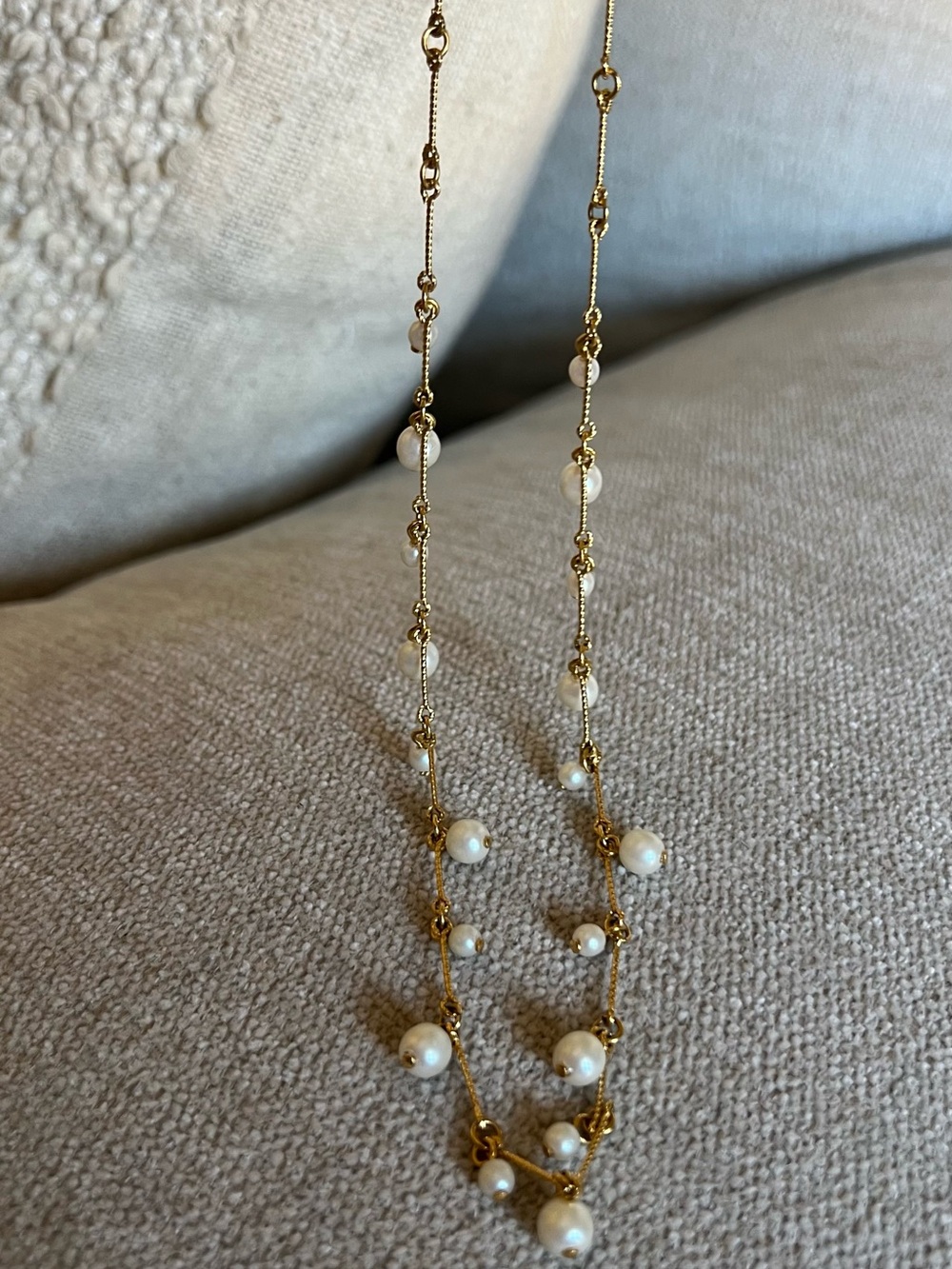 Vintage inspired Signed Premier Designs Gold Pearl Dangle Drop Necklace 18” - Picture 3 of 7